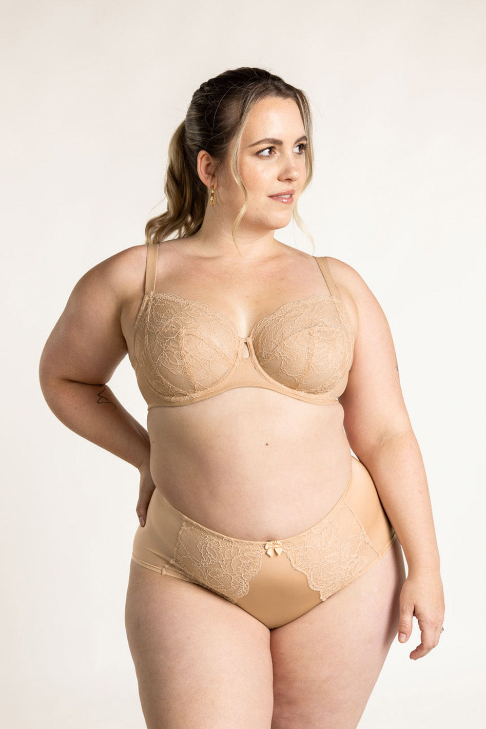 Simone FlexWire Light, C-G Cup Bras